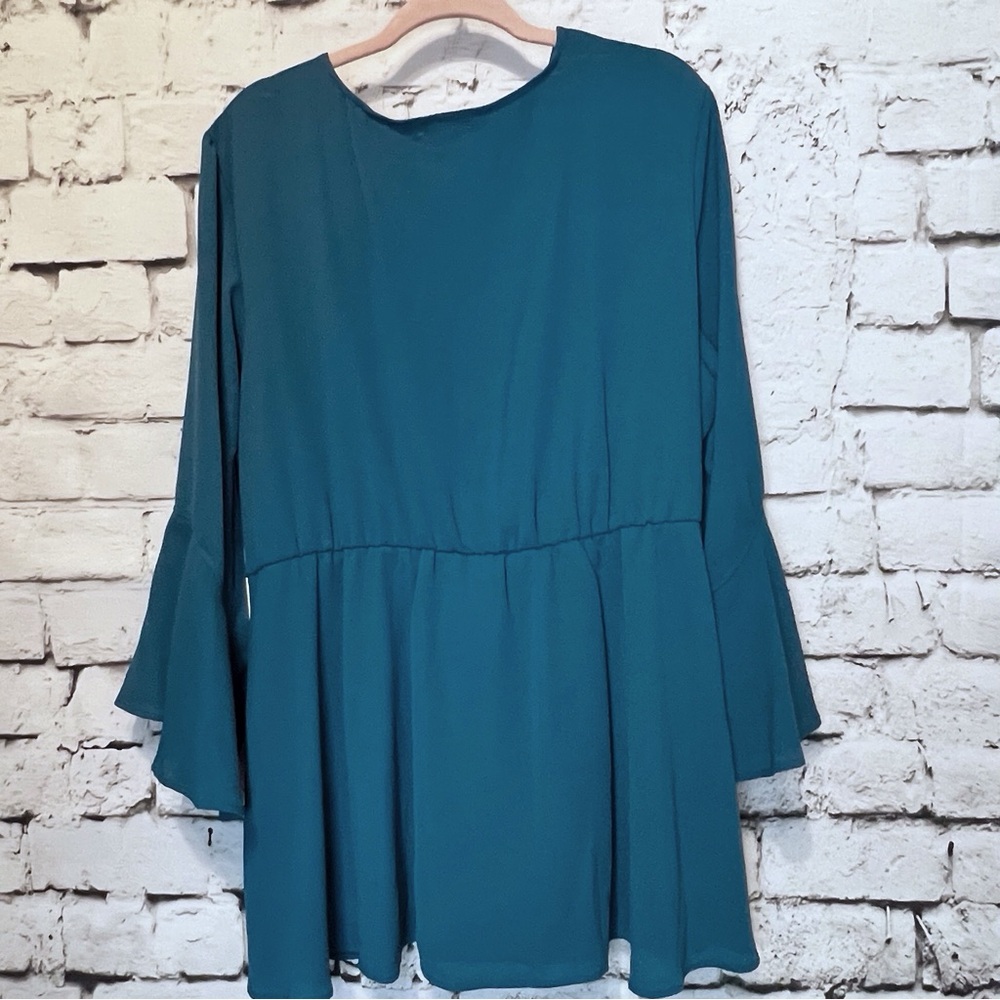 Kiyonna Blouse 3/4 bell sleeves 3X - Picture 3 of 7